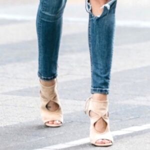 Aquazzura Sexy Thing wedge suede cutout gladiator sz40